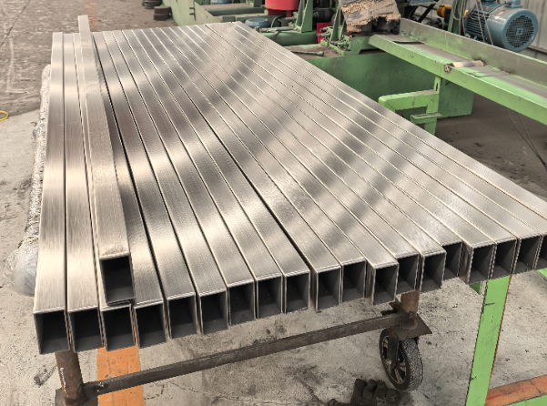 益阳建筑工程行业用不锈钢无缝钢管